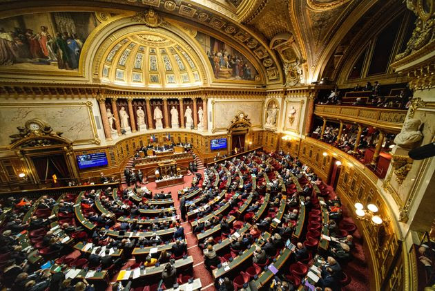 Deux rapporteurs du Sénat font 17 propositions pour réduire les frais des produits d'épargne