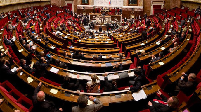 Assemblée Nationale, Loi spéciale 2025 pour assurer la continuité des services publics